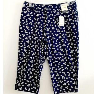 St. John's Bay Daisy Print Navy Women's Mid Rise Capri Size 14 NWT